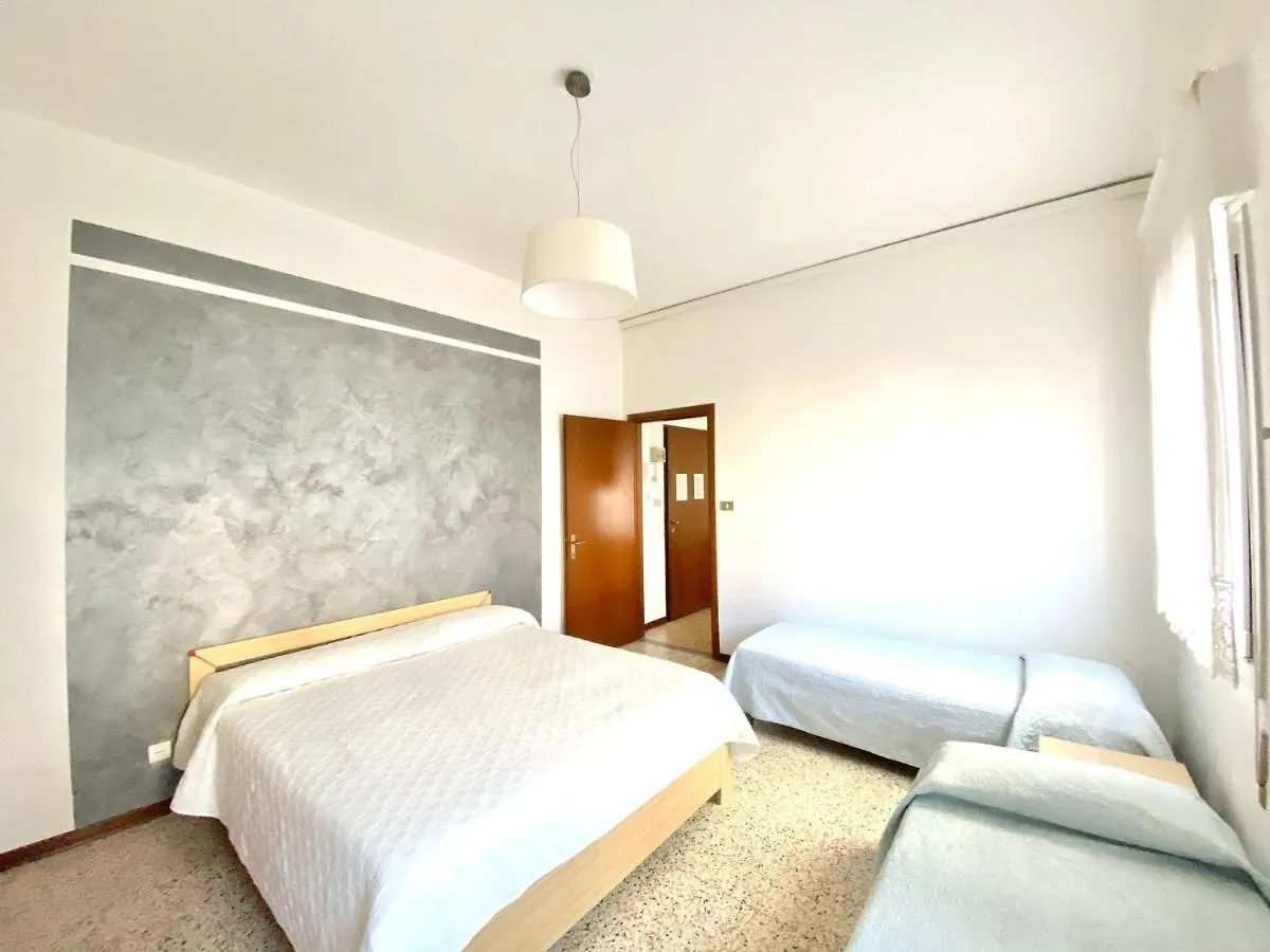 Euroresidence - Piazza Mazzini- 30 MT dal mare Lido di Jesolo
